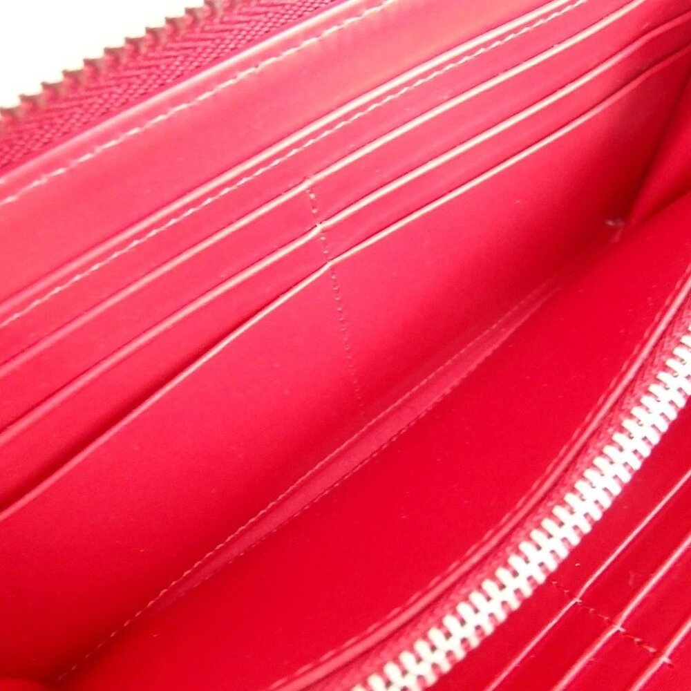 Authentic Christian Louboutin PANETTONE PARIS LOVE Zip Around purse PVC [Used] - Picture 15 of 16